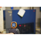 Klein Tools IR5 | Termómetro infrarrojo con doble láser y pantalla retroiluminada | Mide temperaturas sin contacto de -30 a 400 °C | Termómetro digital | Herramientas | Incluye funda y batería