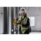 DEWALT - Kit de nivel láser de 20 V/12 V, láser de línea cruzada y láser de 2 puntos, verde (DCLE34220G)