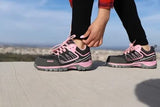 ▶ Tenis Seguridad Industrial con casquillo de seguridad dieléctrico para mujer, ideal para zona industrial, empresas, fabricas, negocios, tenis ligero y cómodo (Gris Rosa, measurement_24_point_0_centimeters)